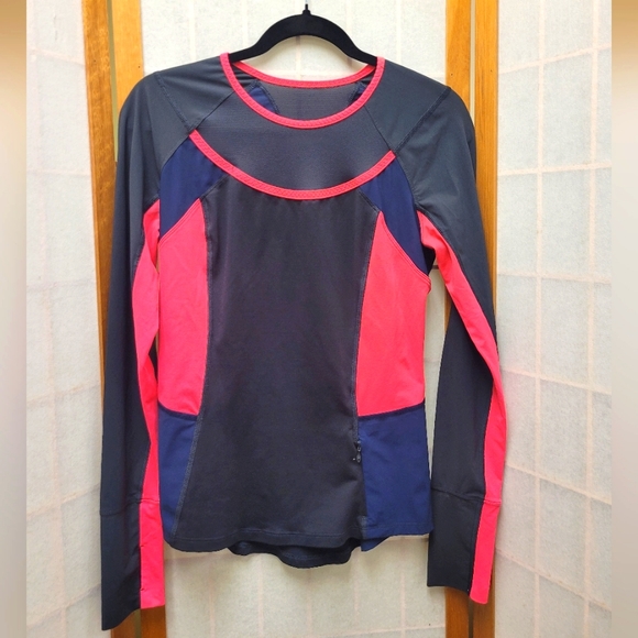 Lululemon long sleeve top - Picture 1 of 12
